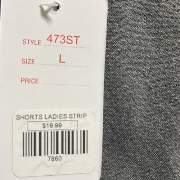 Hot pants with matching sports bra - Picture 6 of 7